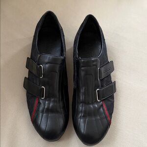 Gucci Black Leather Sneakers with Red and Green Stripes